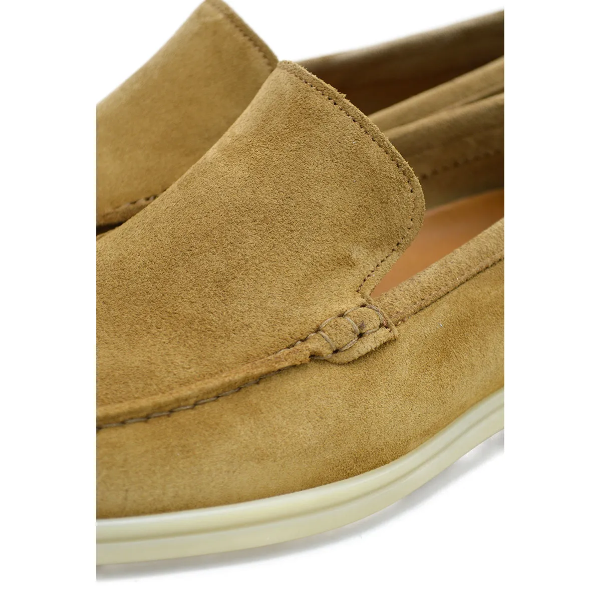 Berwick 1707 Flex Walk Loafer (5365) - Kudu Reverse Suede In Peanut