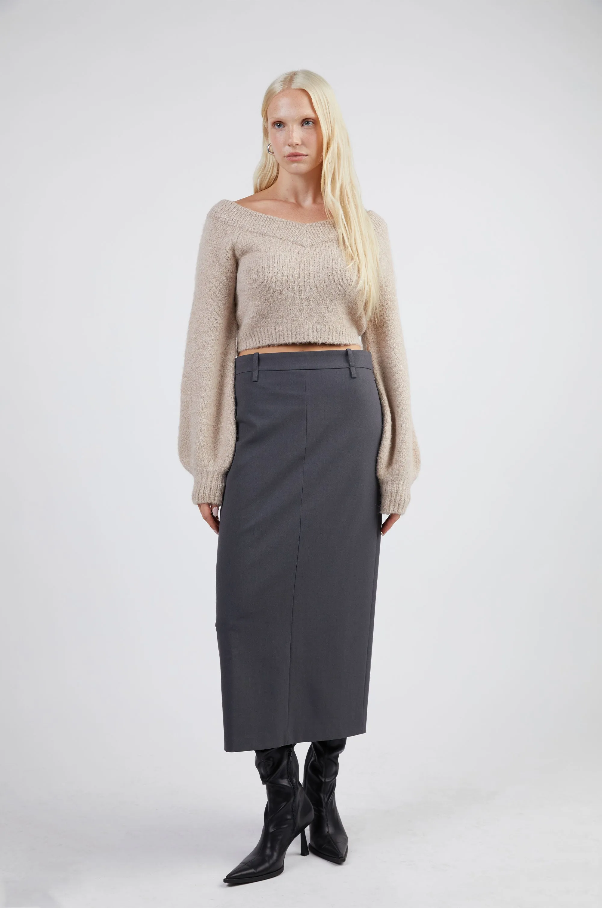 CROPPED WIDE NECKLINE SWEATER