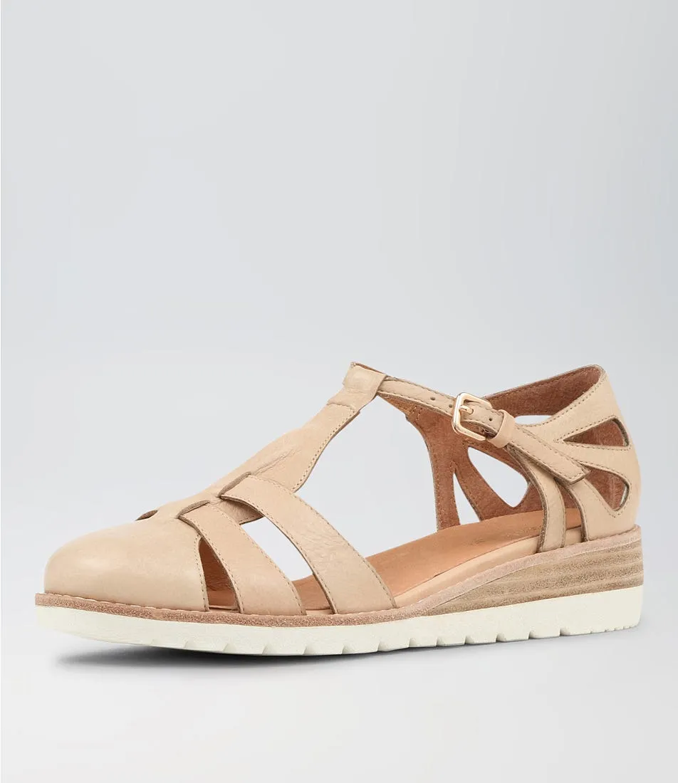 DIANA FERRARI Bobia Camel Leather Wedges