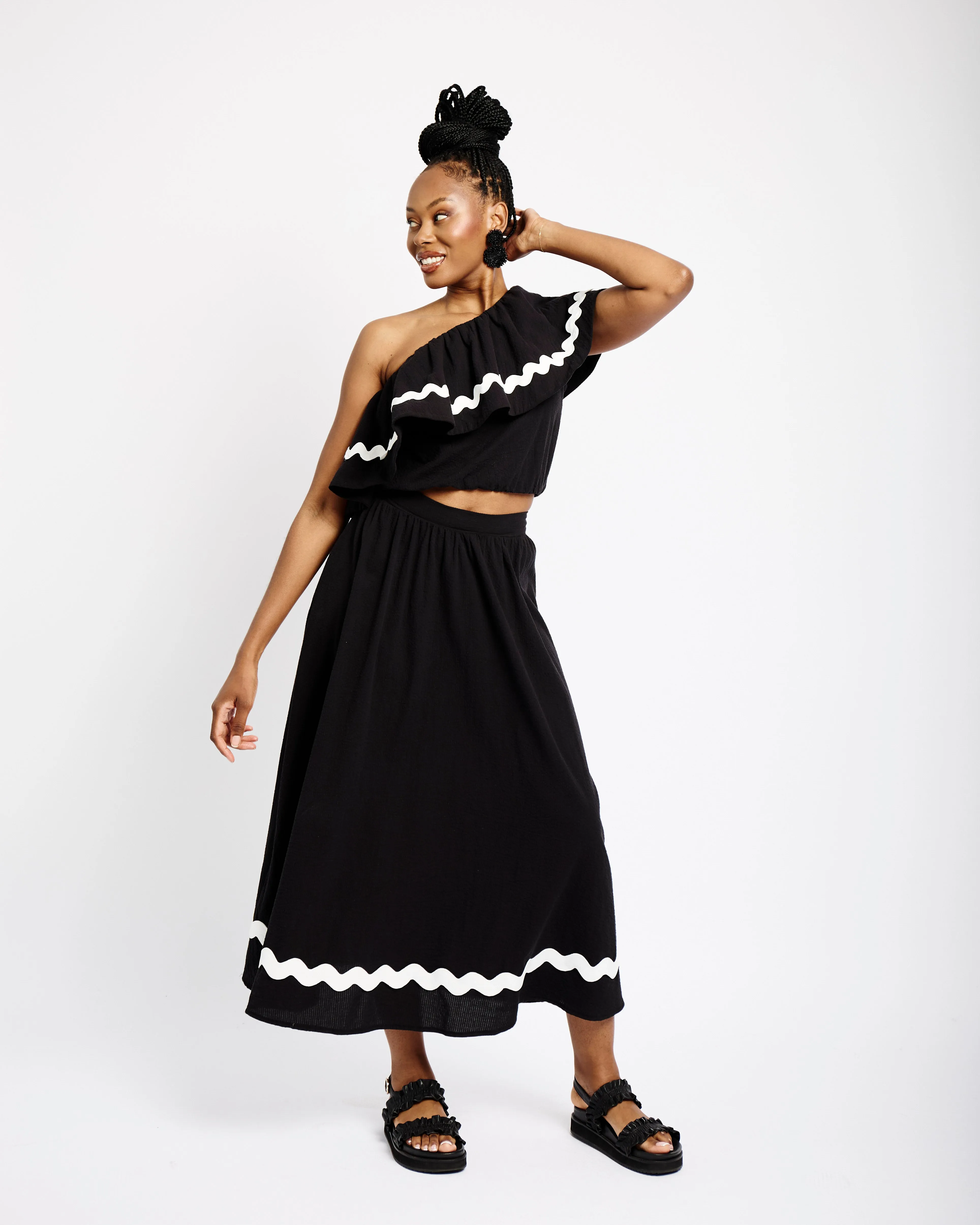 Easy Midi Skirt with White Ric Rac in Black