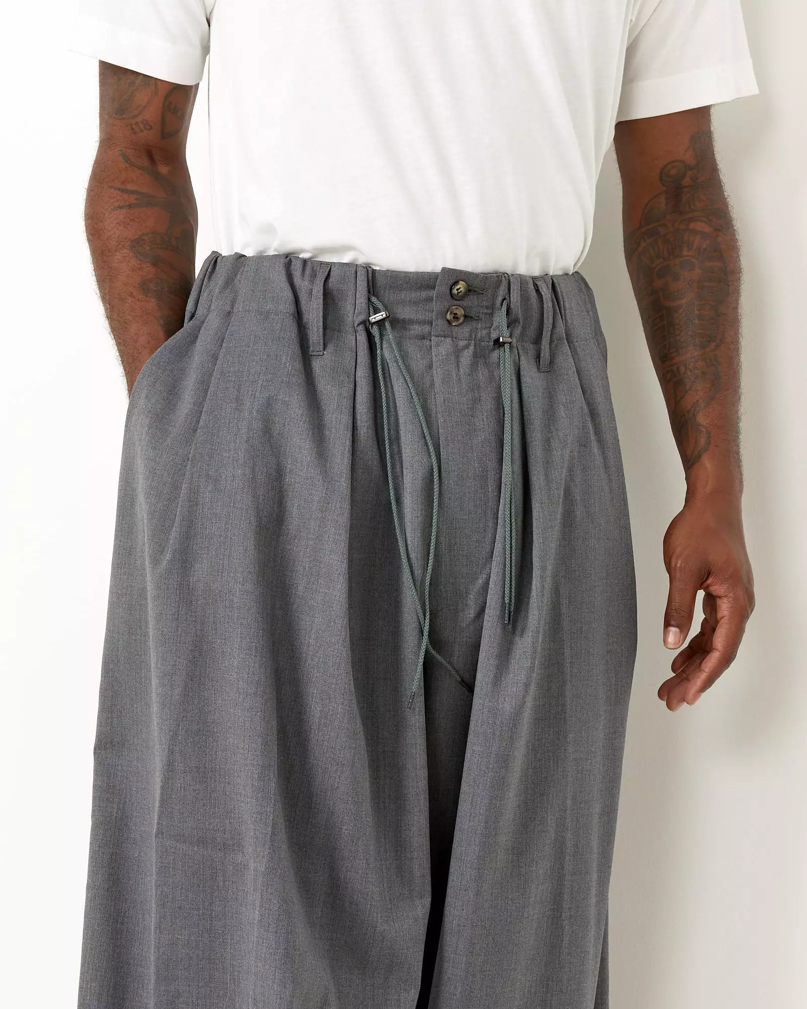 Essential Circular Pants in Light Grey