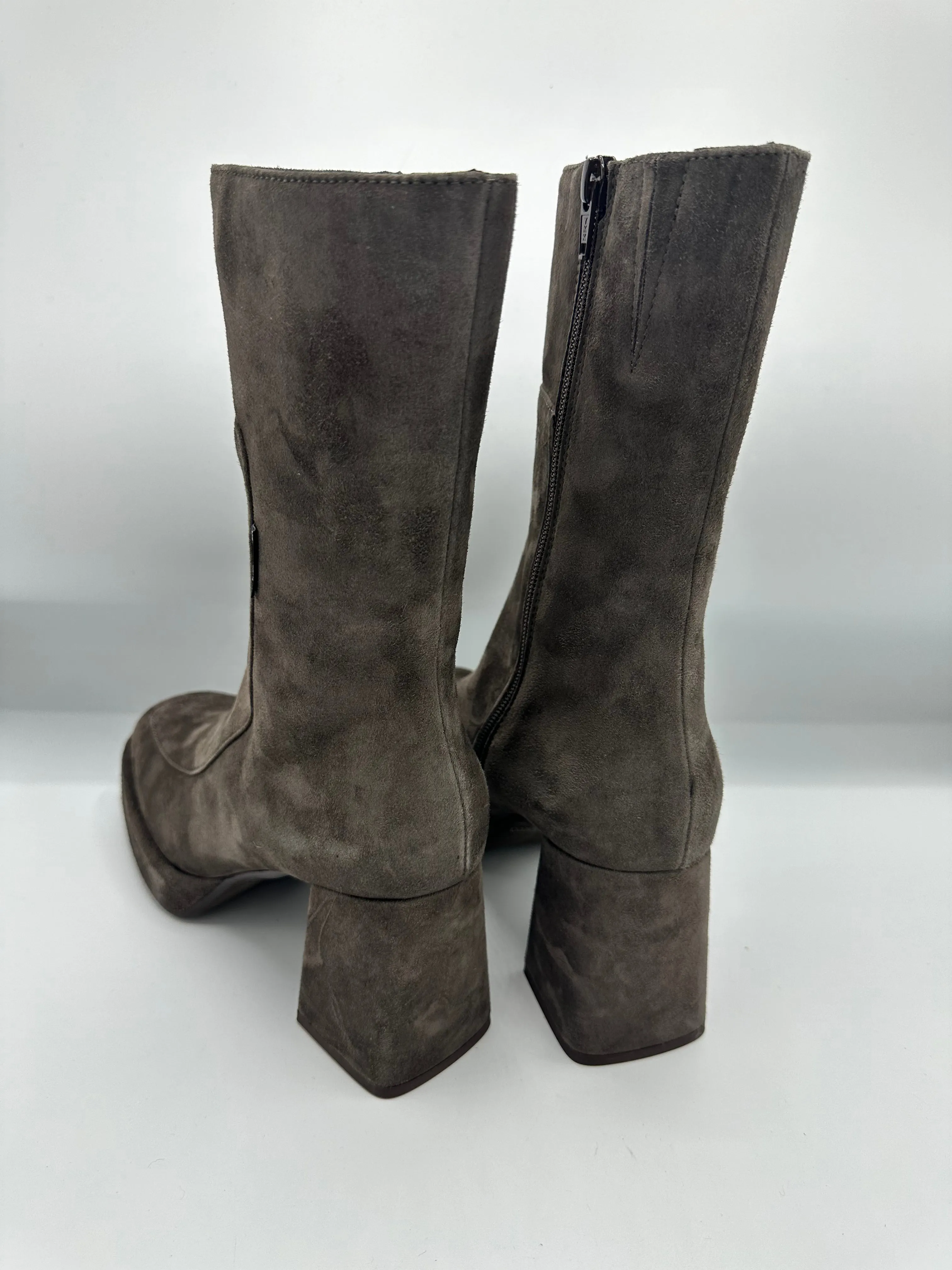 GENEVA BLOCK HEEL MID BOOT TAUPE -  MARCO MOREO