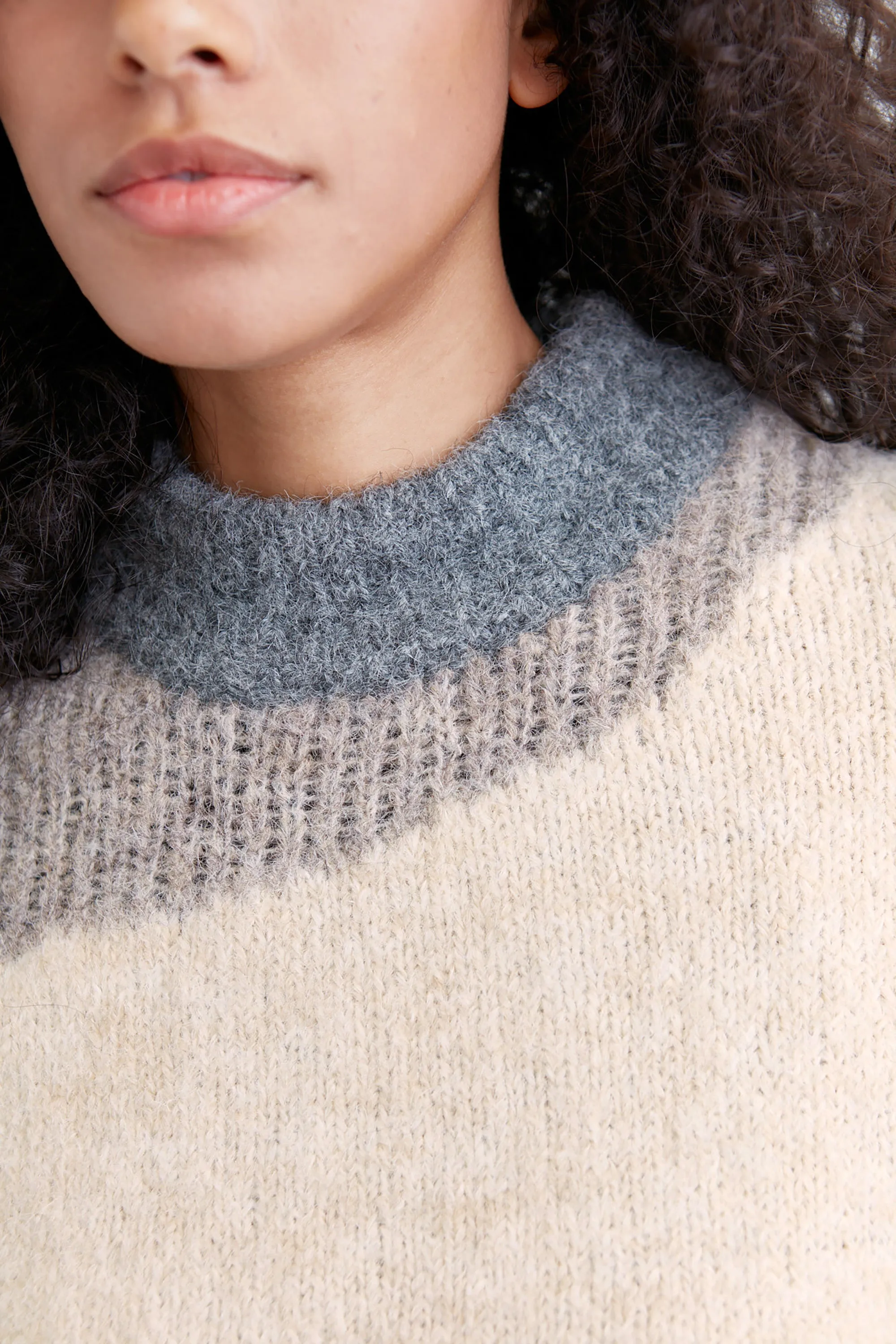 INTARSIA KNIT SWEATER