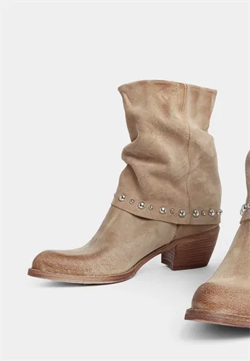 Nelle Western Studded Boot Sand