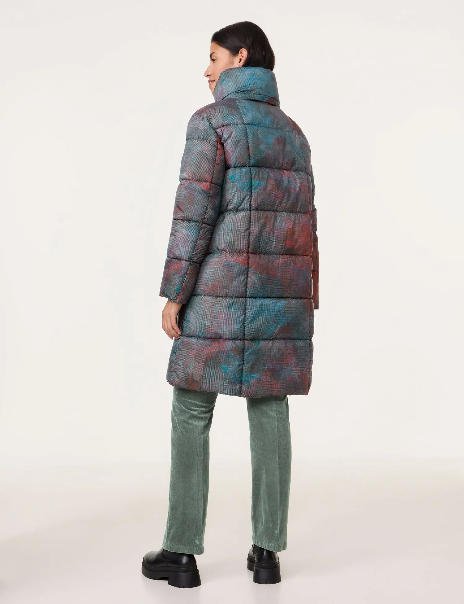 Patterned quilted coat