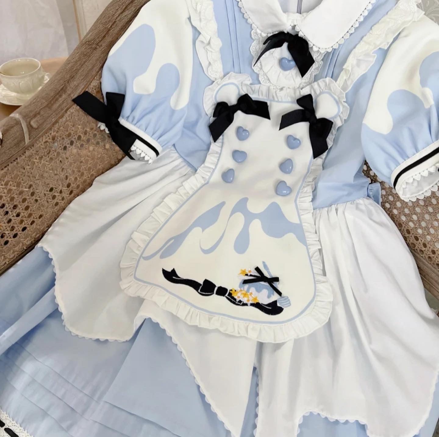 Pre-order honey bear Lolita dress