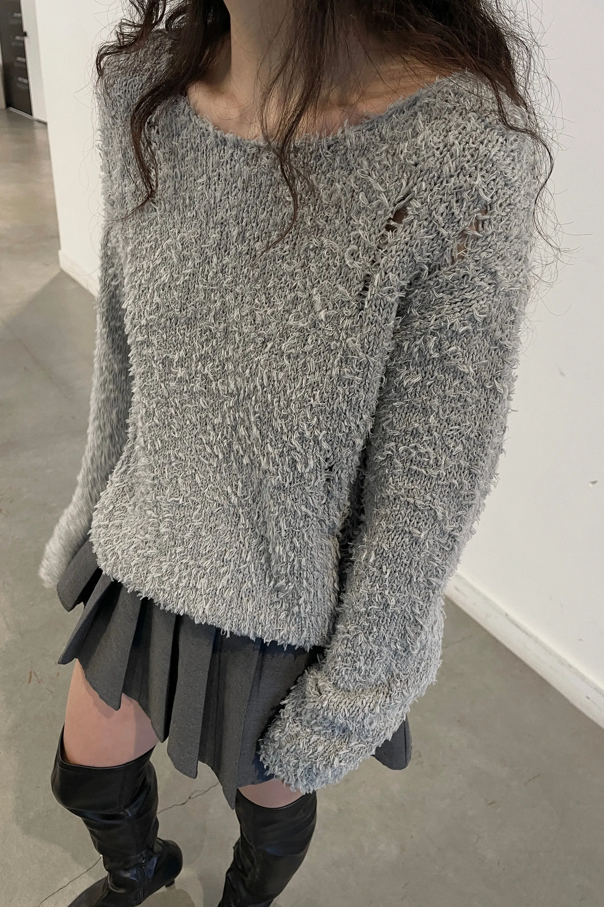 TEXTURED DISTRESSED SWEATER