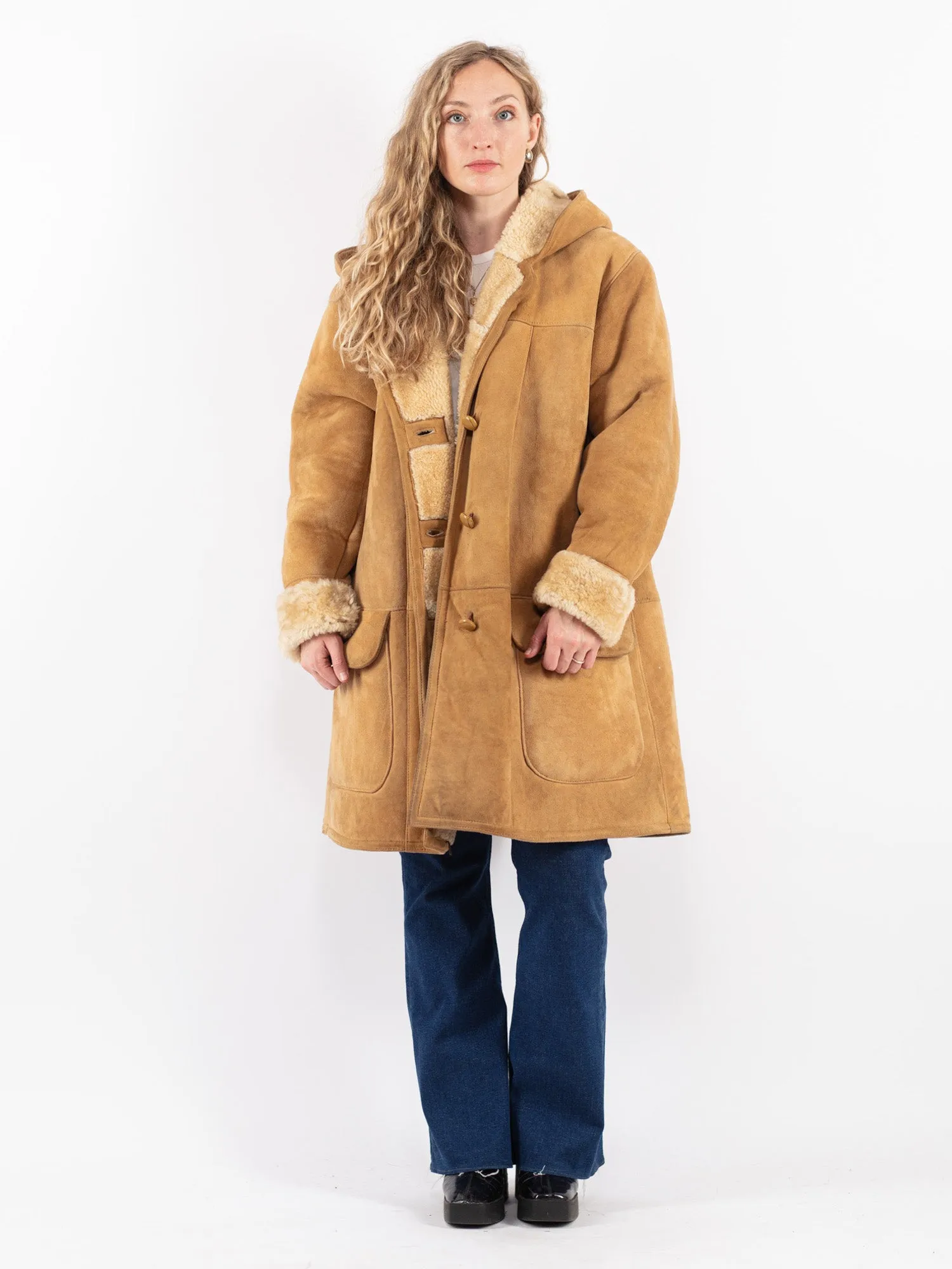 Vintage 70's Women Hooded Sheepskin Coat in Beige