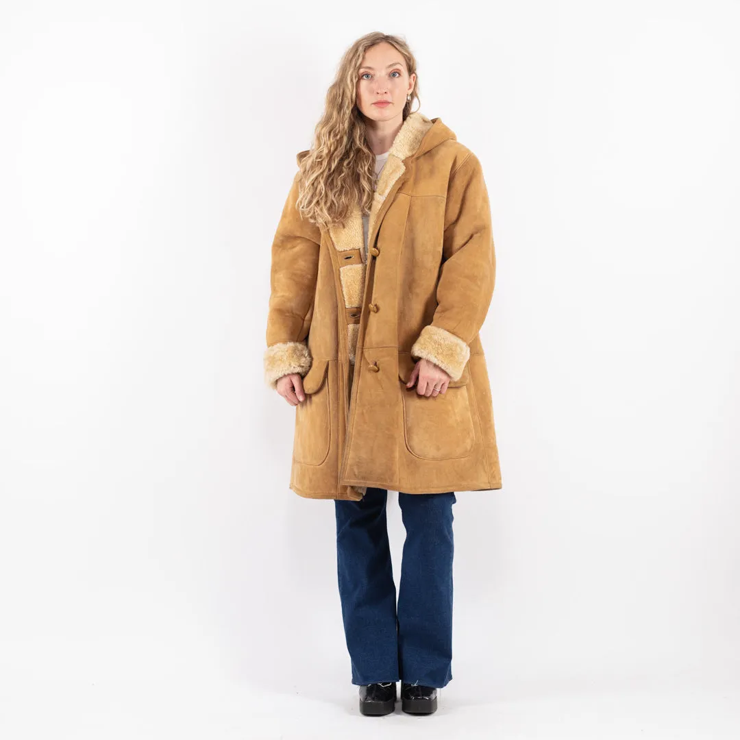 Vintage 70's Women Hooded Sheepskin Coat in Beige