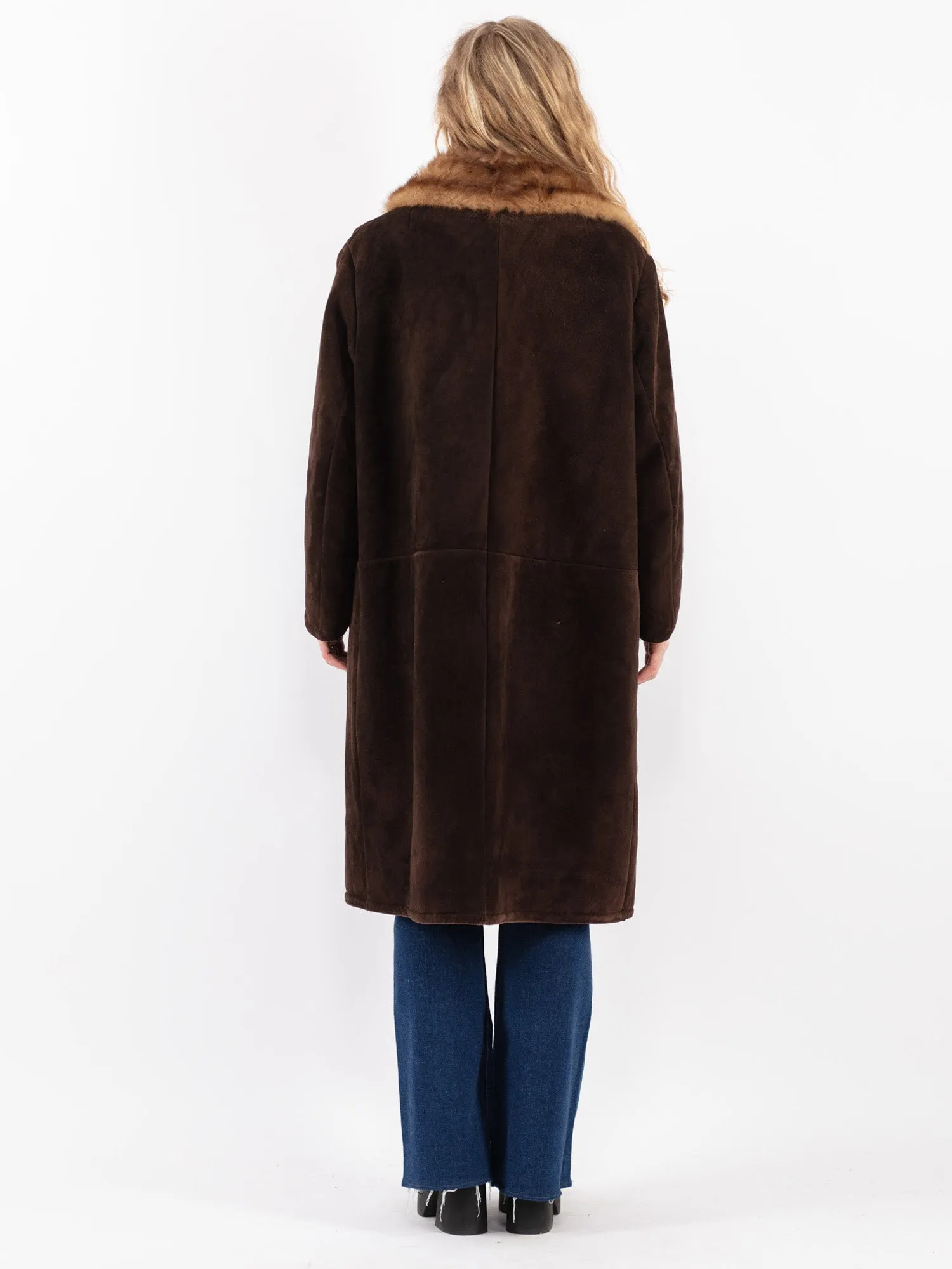 Vintage 70's Women Oversized Sheepskin Coat in Brown