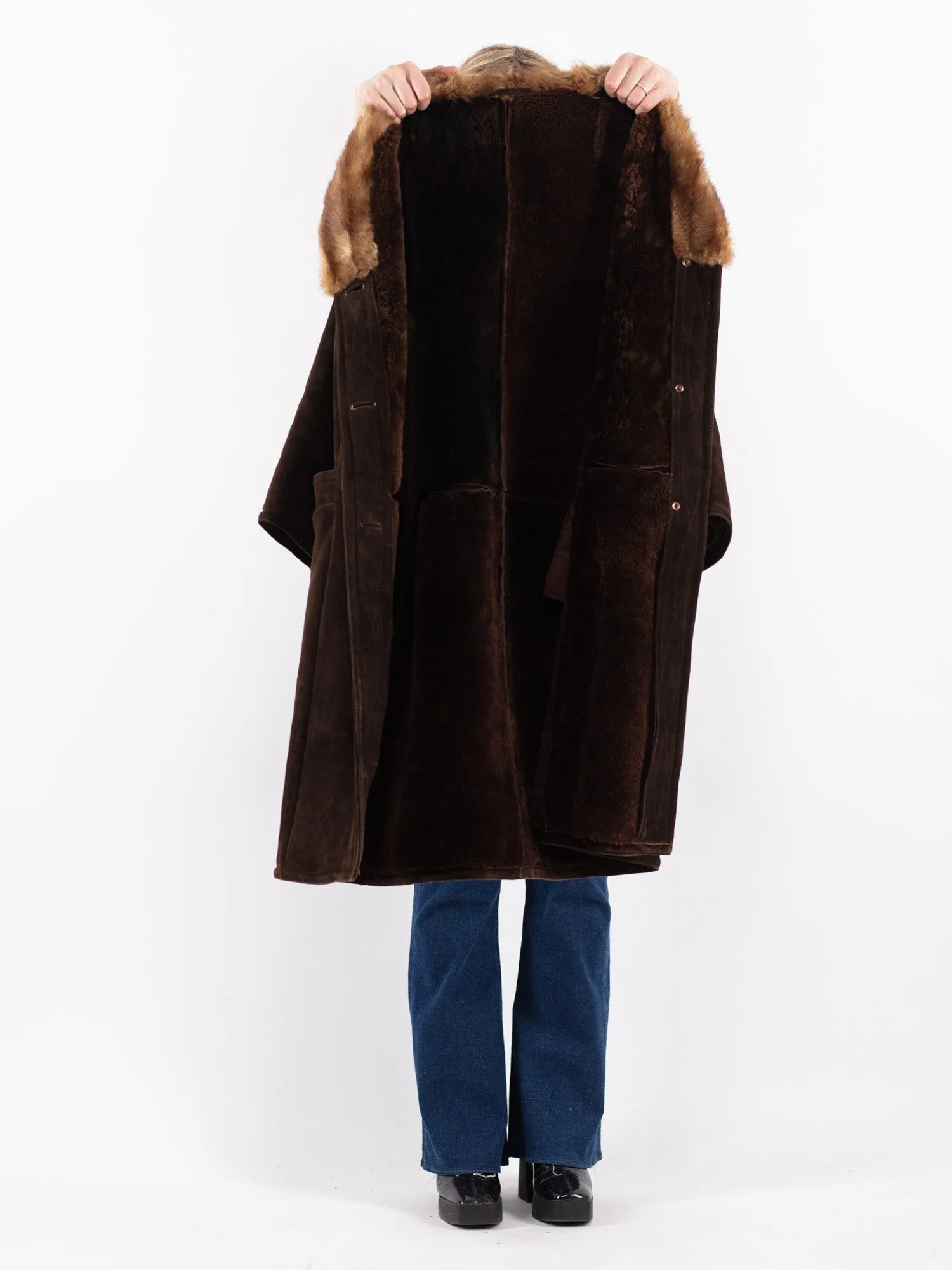 Vintage 70's Women Oversized Sheepskin Coat in Brown