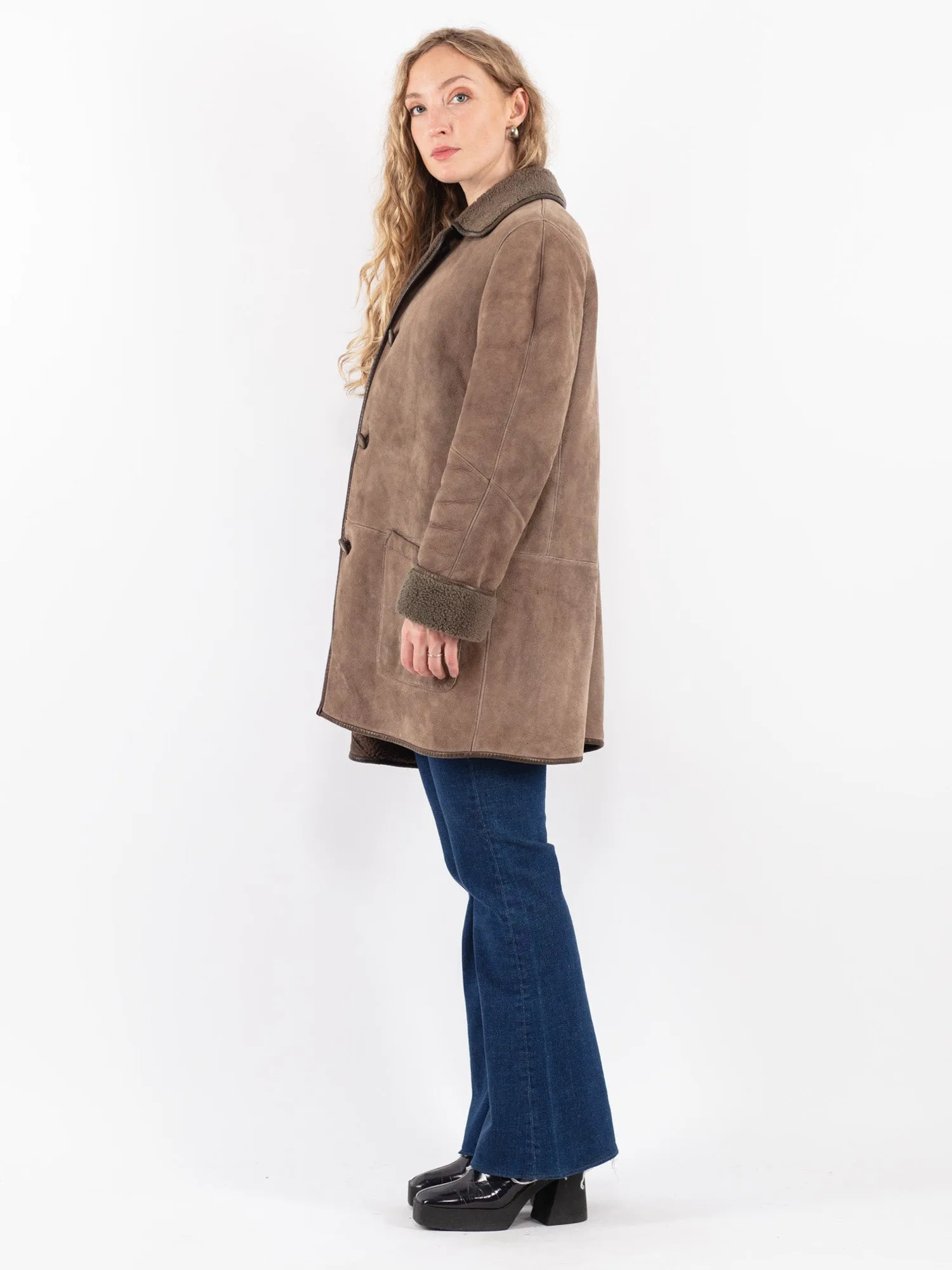 Vintage 70's Women Sheepskin Coat in Beige