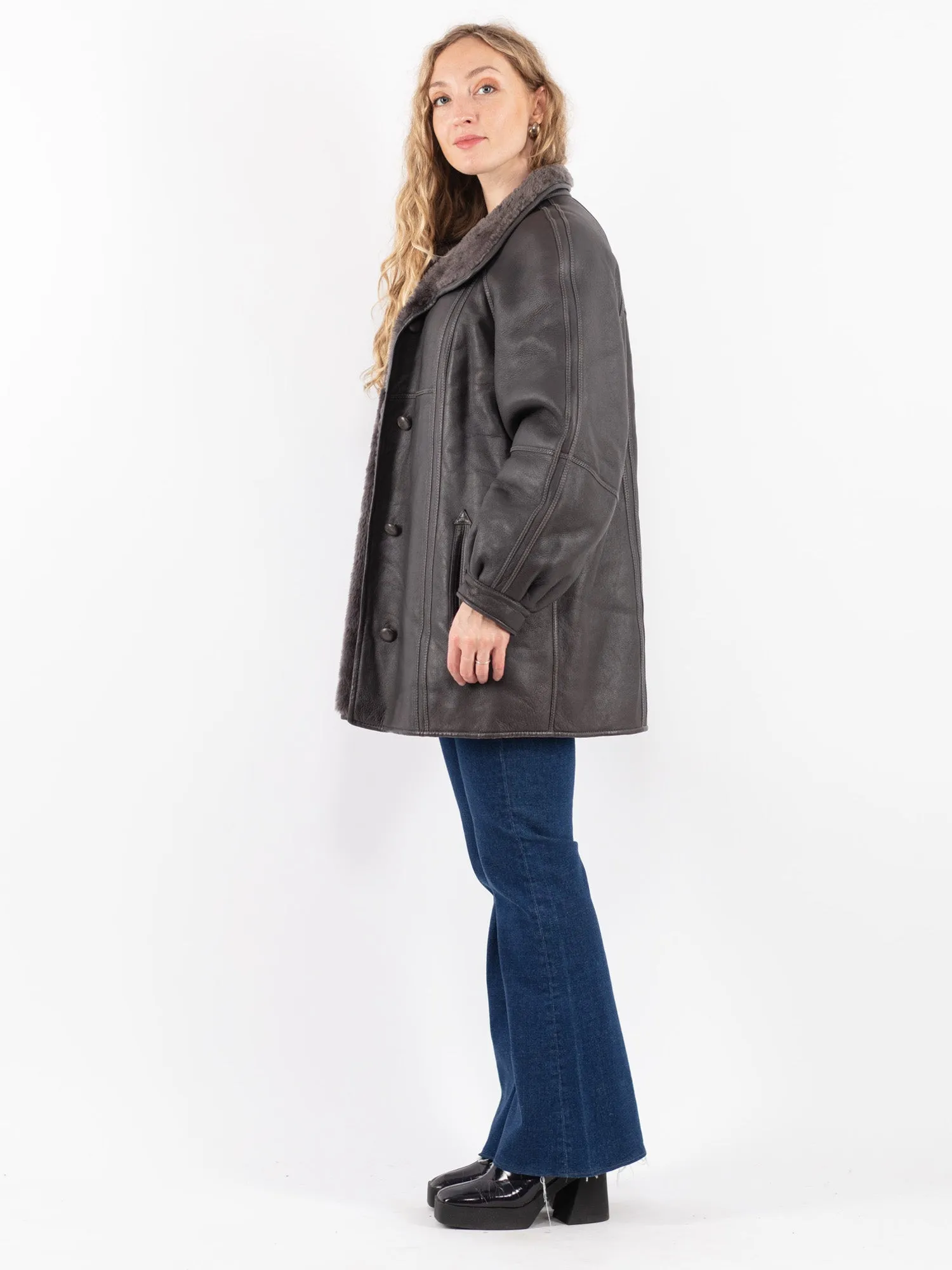 Vintage 80's Women Sheepskin Coat in Gray