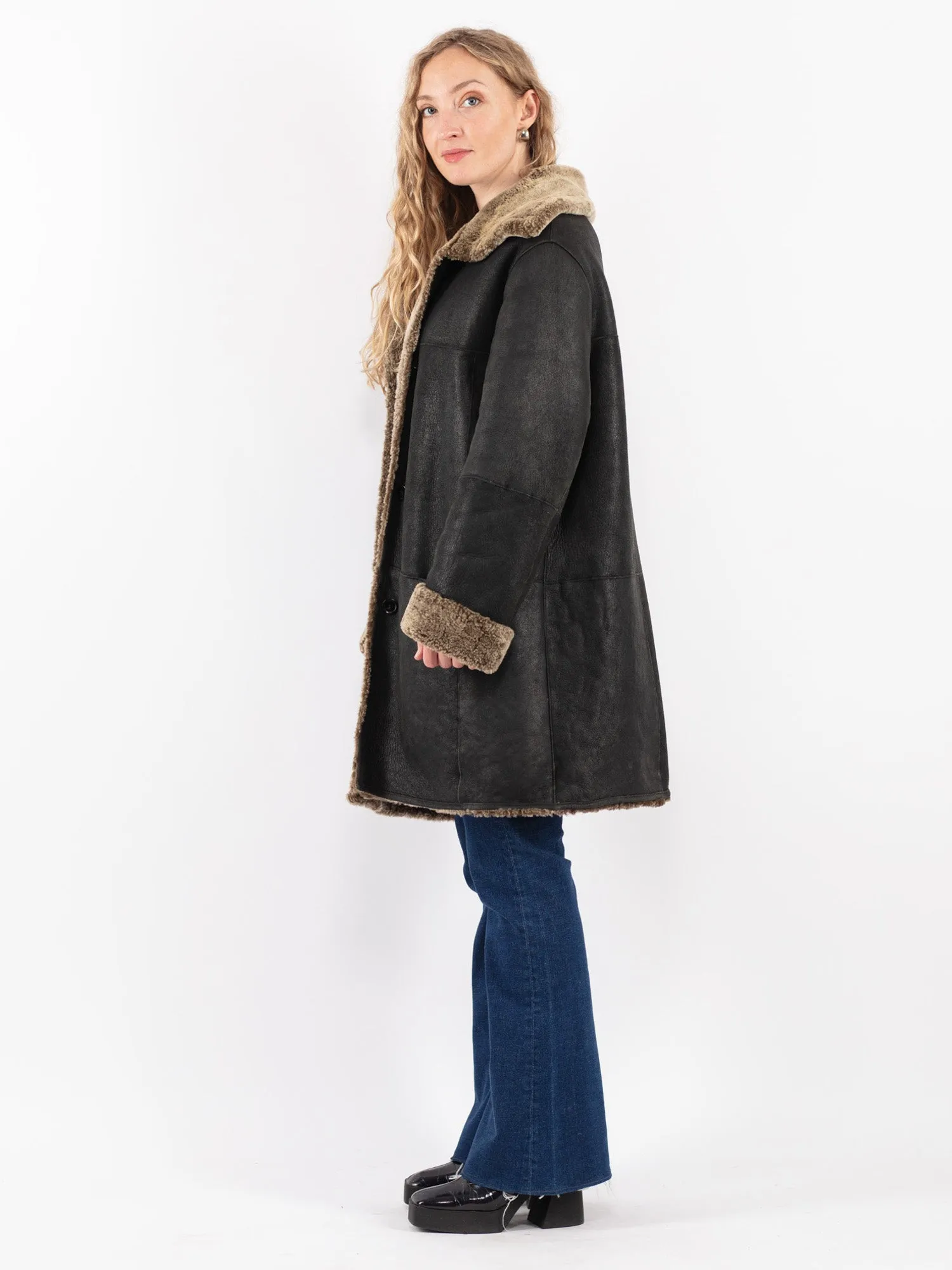 Vintage 90's Women Sheepskin Coat in Black