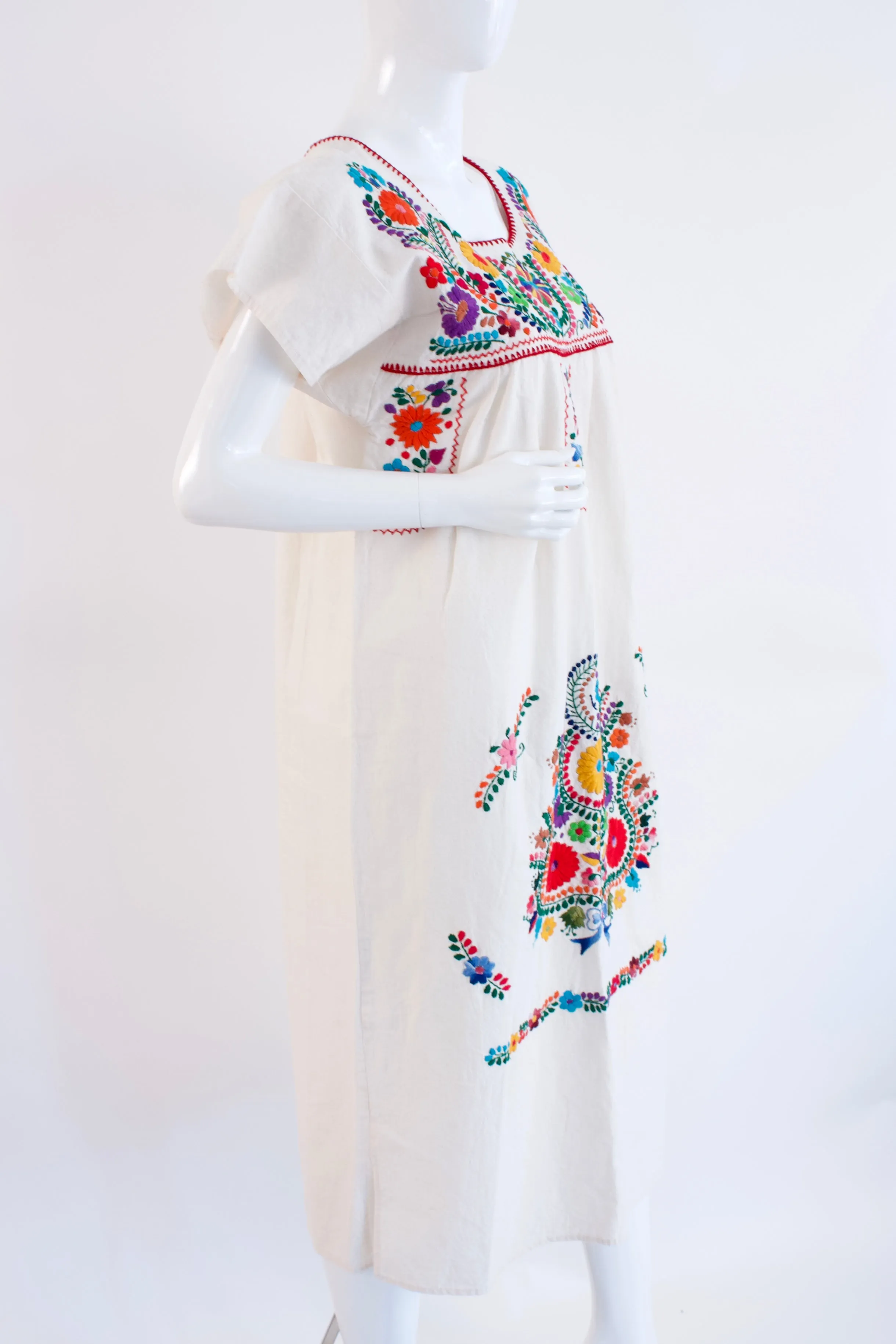 Vintage Hand Embroidered Mexican Dress