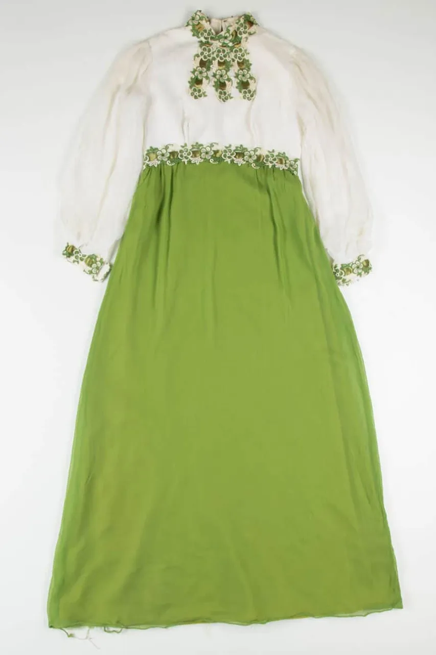 Vintage High Neck Crochet Detail Green Dress