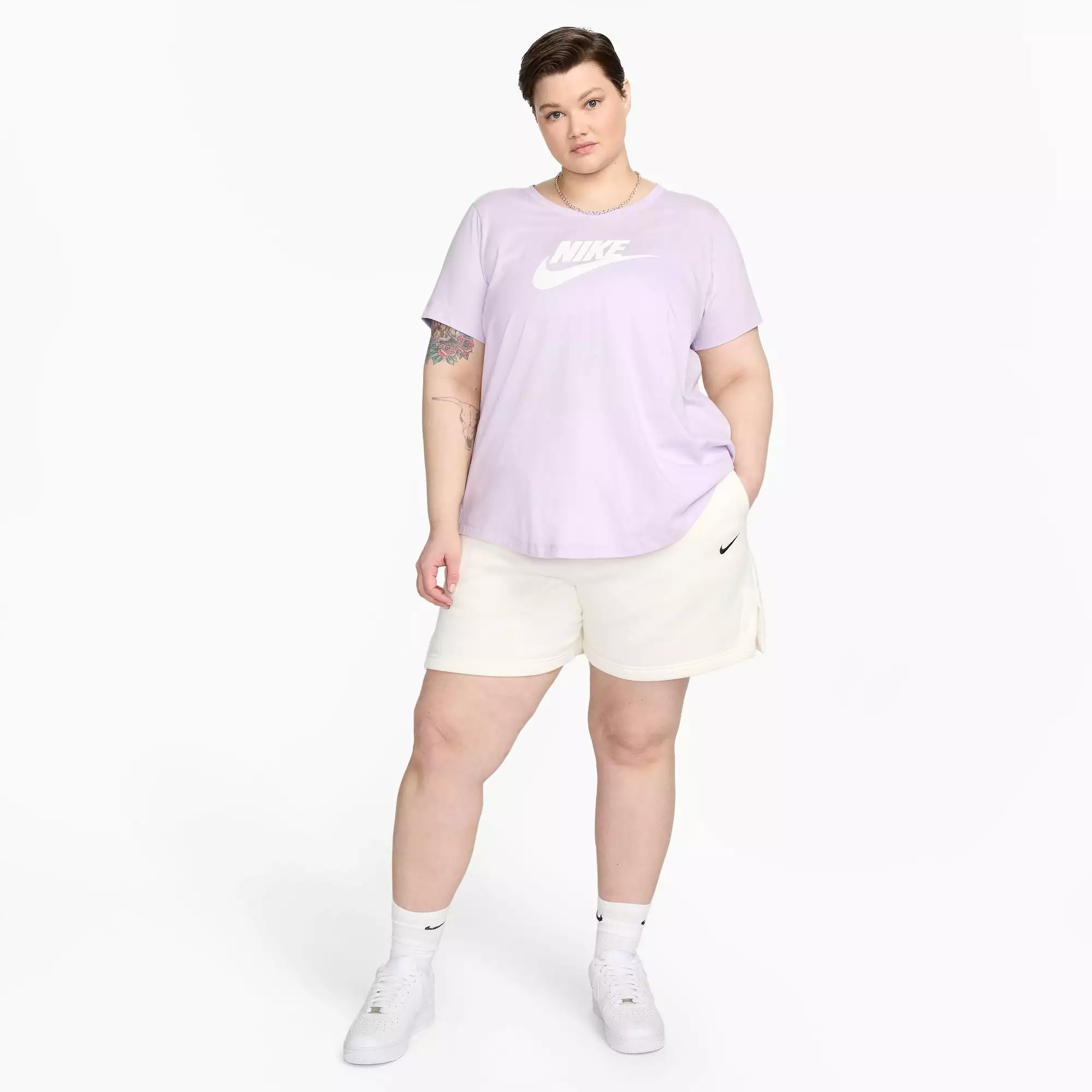 Women's Nike Plus Sportswear Essentials Club Icon T-Shirt